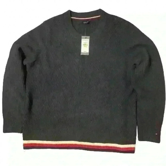 Tommy Hilfiger navy blue  sweater - Picture 1 of 4